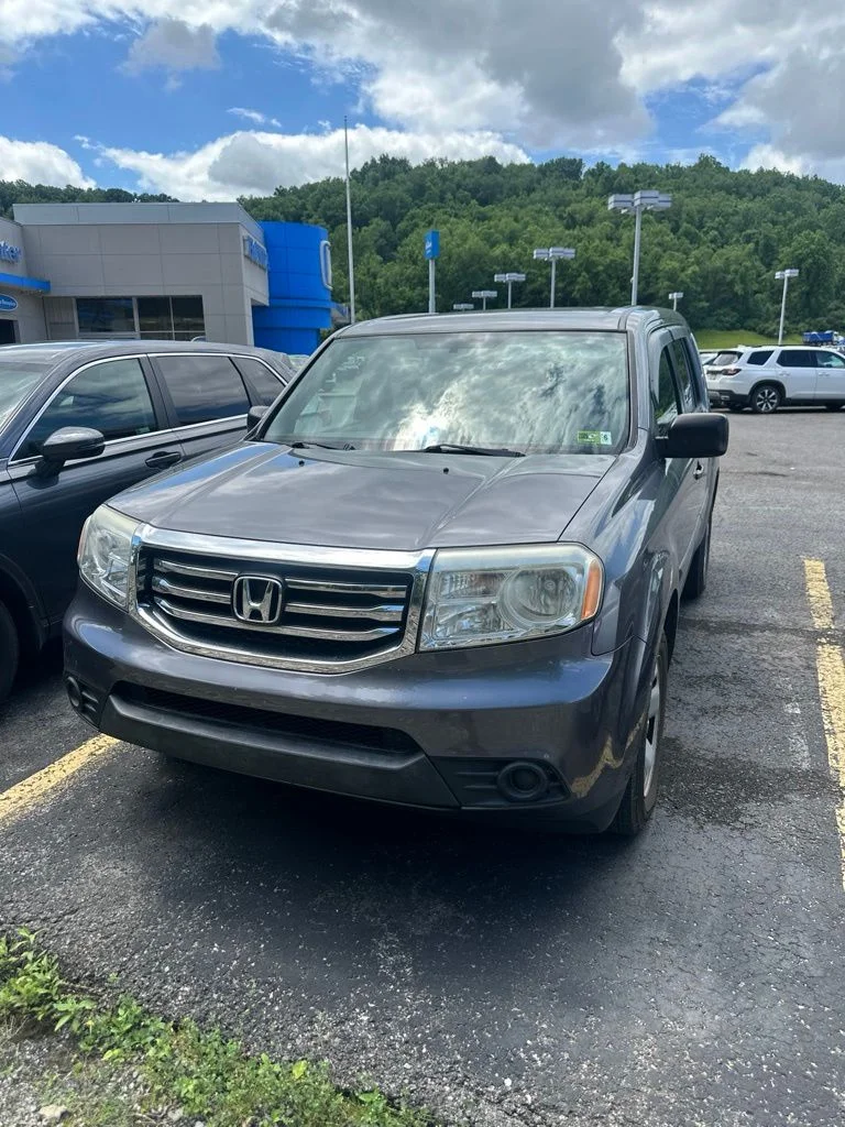 Used 2014 Gray Honda LX image 4
