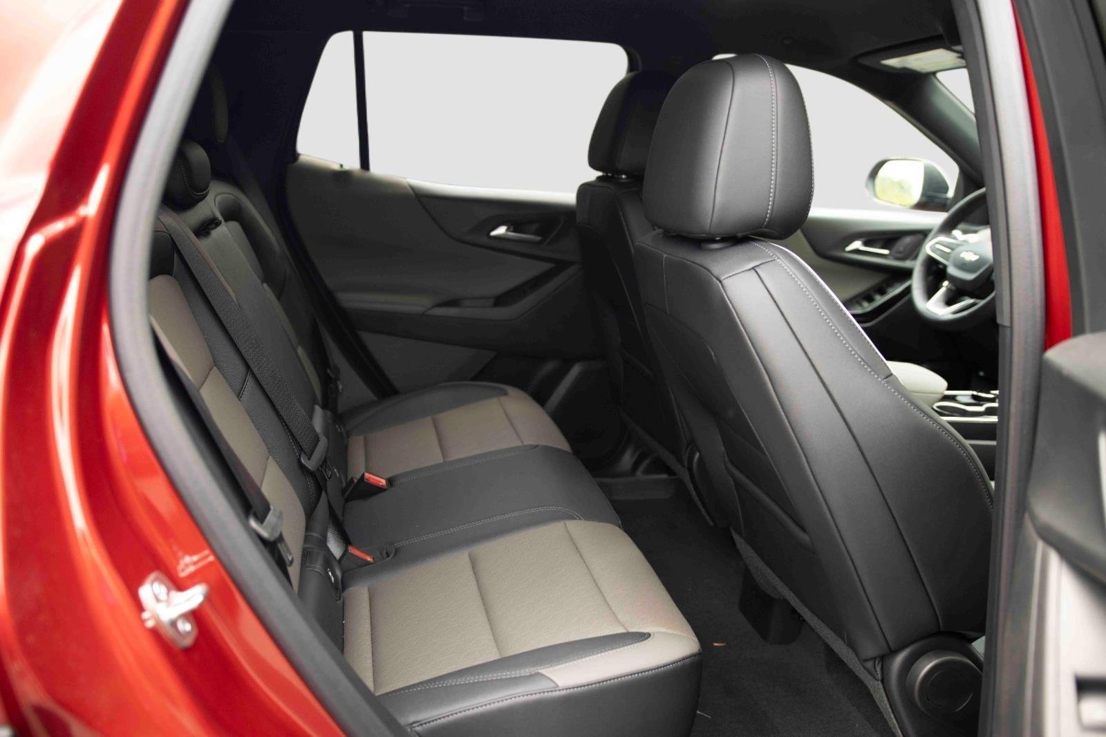 2026 Chevrolet Equinox LT - Photo 22
