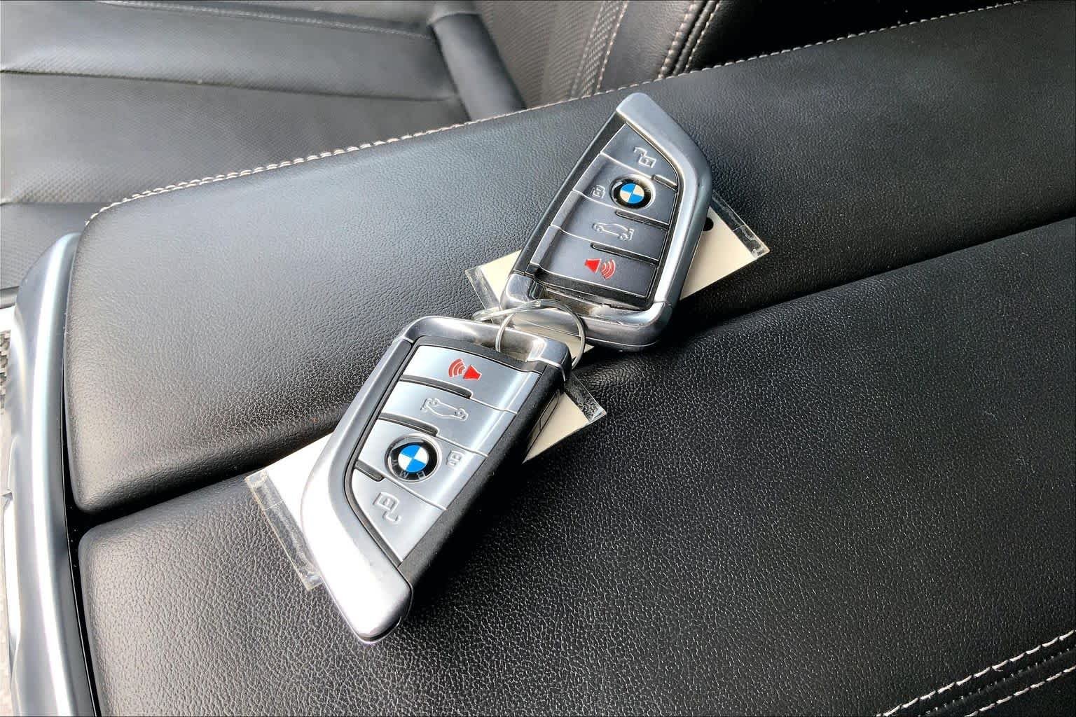 Used 2020 Dravit Grey Metallic BMW M850i image 14