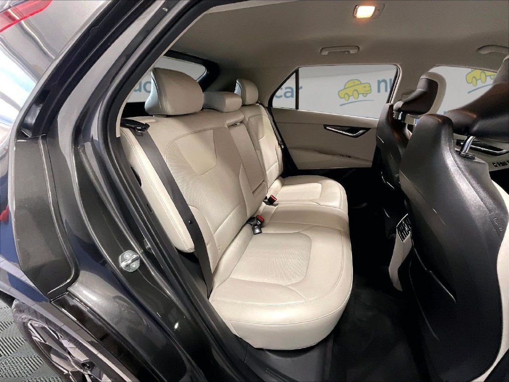 Used 2023 Gray Kia Wind image 16