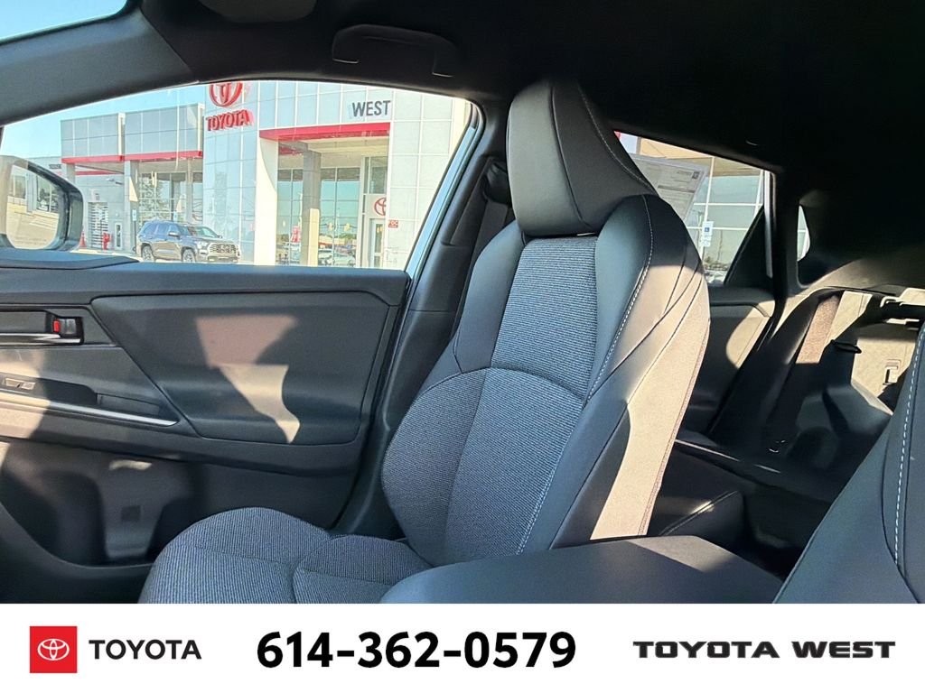 New 2026 Wind Chill Pearl Toyota XLE image 18