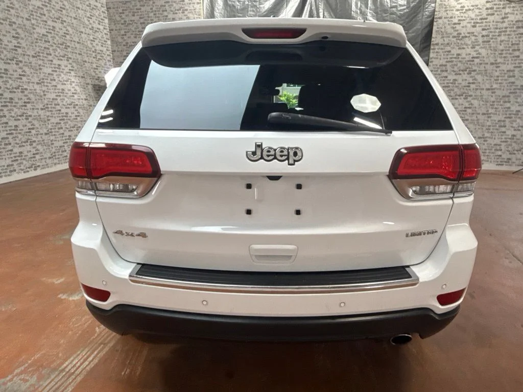 Used 2022 White Jeep Limited image 6