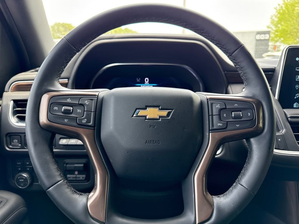 Used 2024 Black Chevrolet High Country image 16