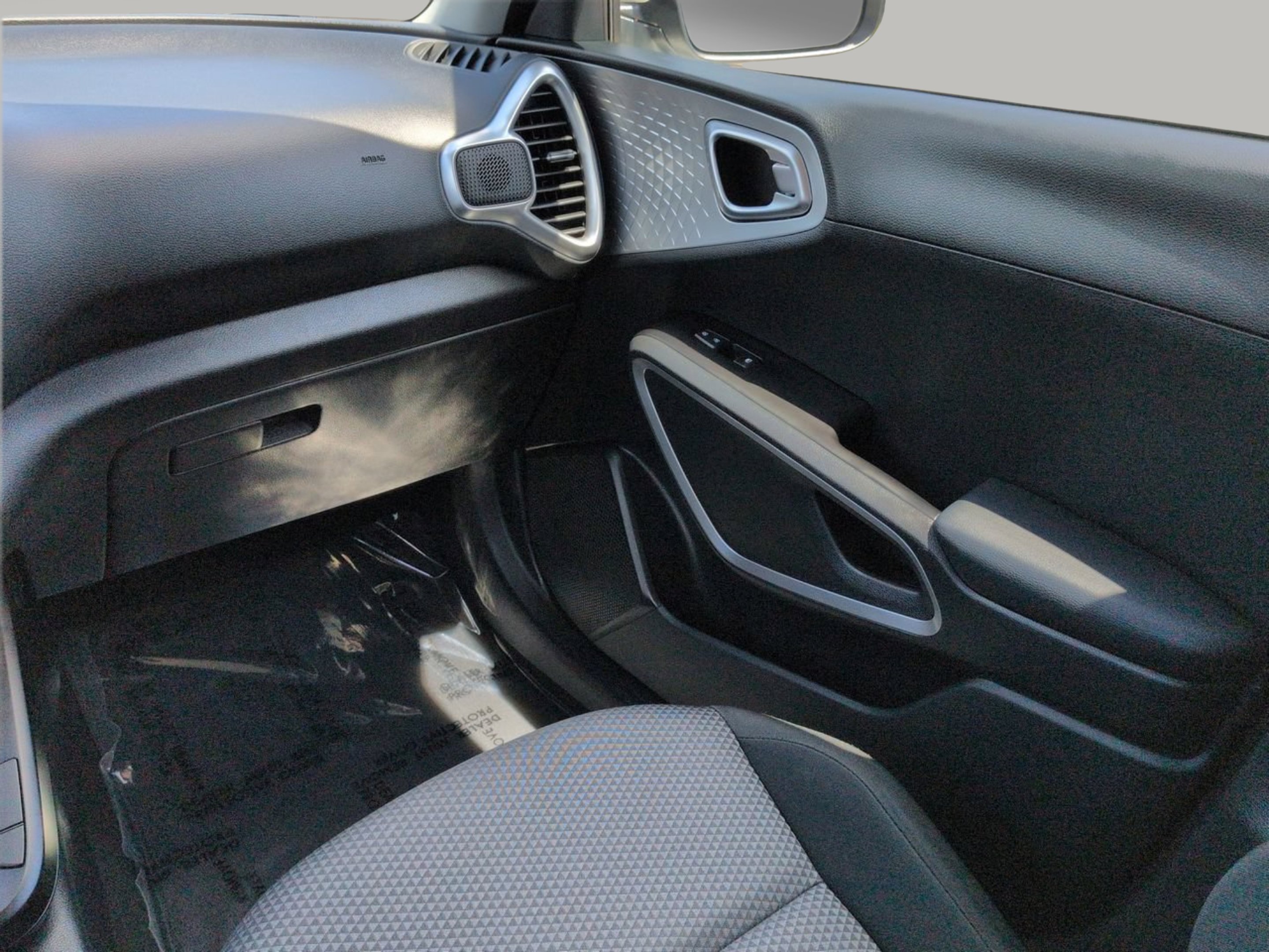 Certified Used 2023 Snow White Pearl Kia LX image 20
