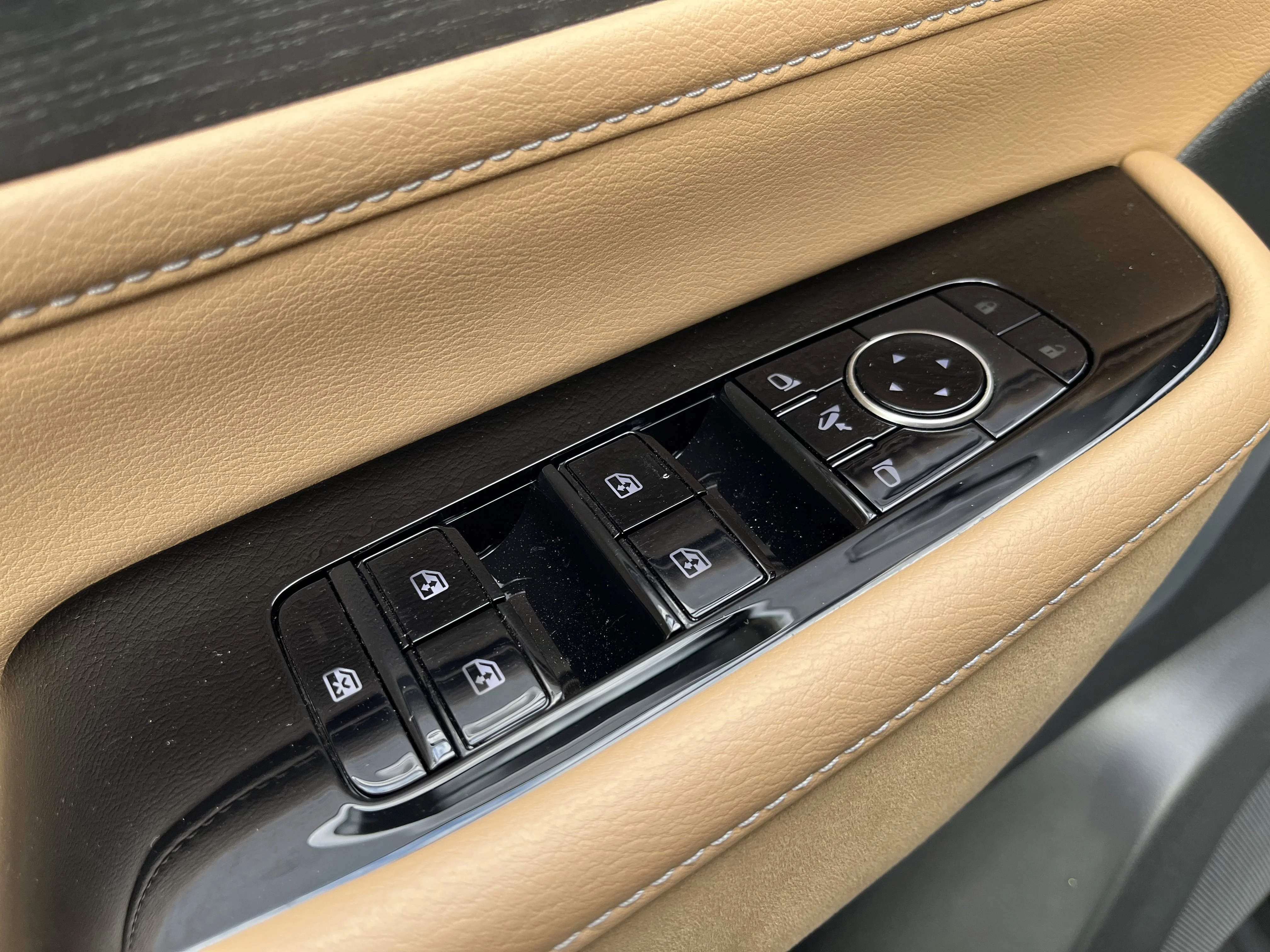 Used 2025 Anthracite Gray INFINITI SENSORY image 16