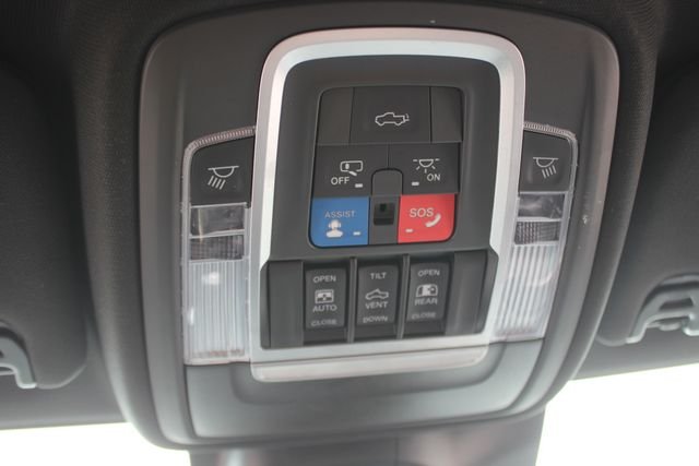 Used 2020 Silver Ram Limited image 12