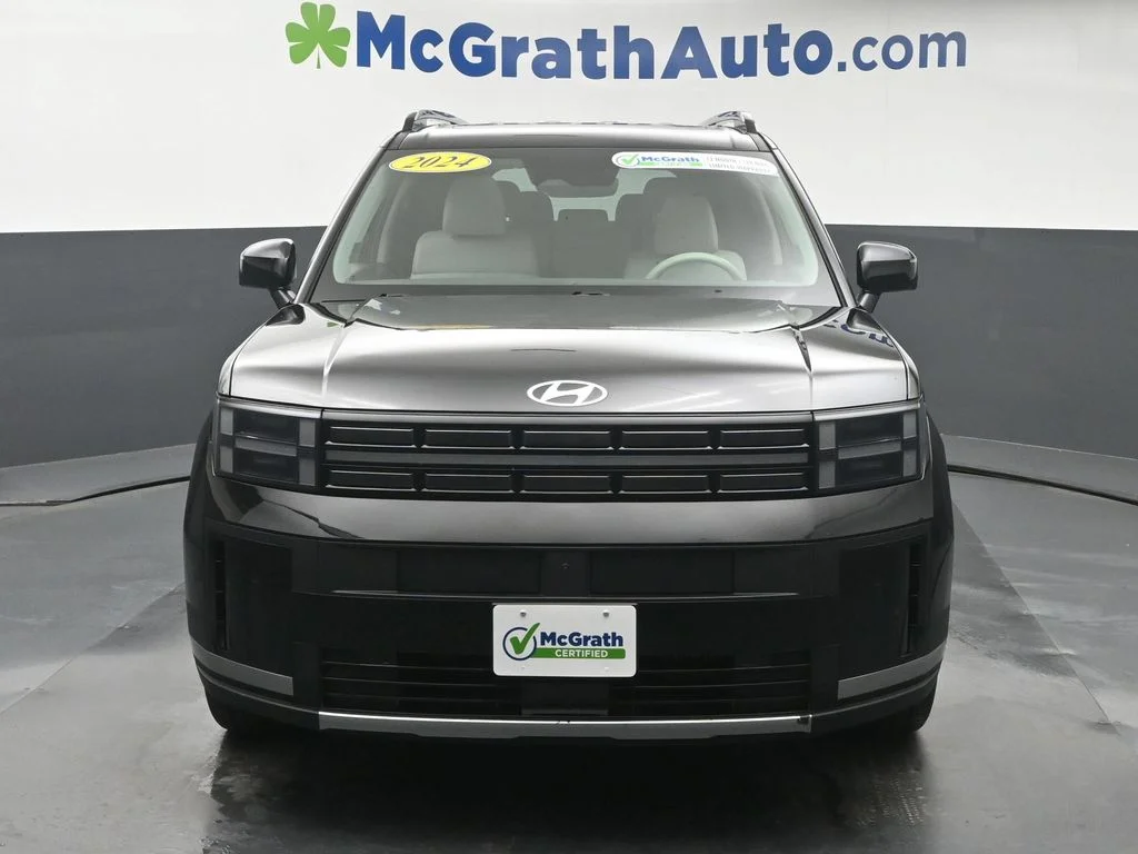 Used 2024 Black Hyundai Limited image 6