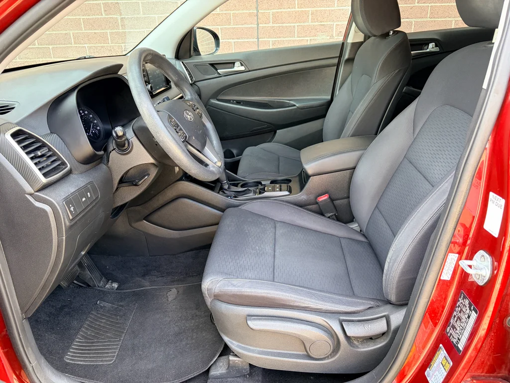 Used 2019 Gemstone Red Hyundai SE image 11