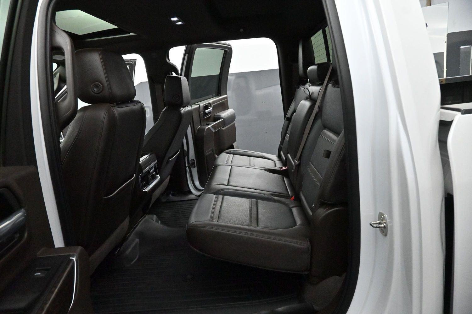 Used 2022 White Frost Tricoat GMC Denali image 38