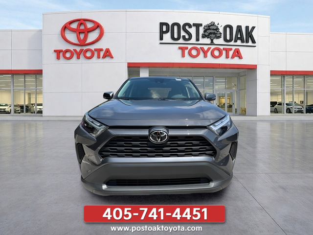 Used 2025 Gray Toyota LE image 3