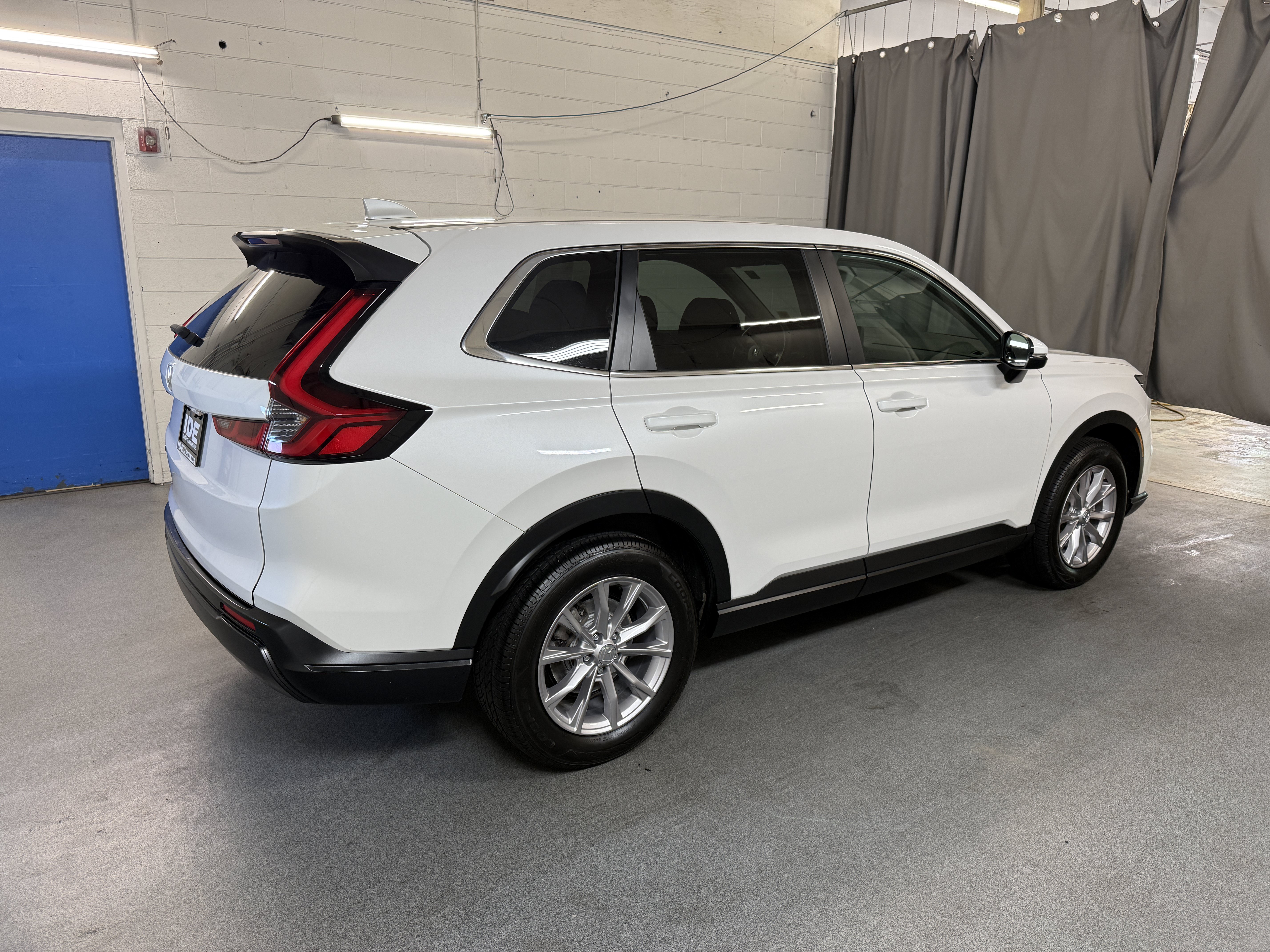 Used 2024 Platinum White Pearl Honda EX image 9