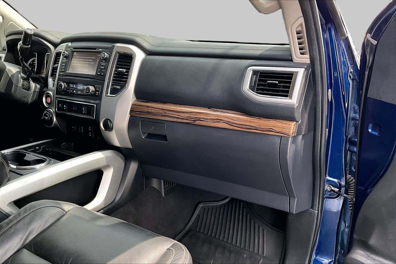 Used 2017 Deep Blue Pearl Nissan SL image 19