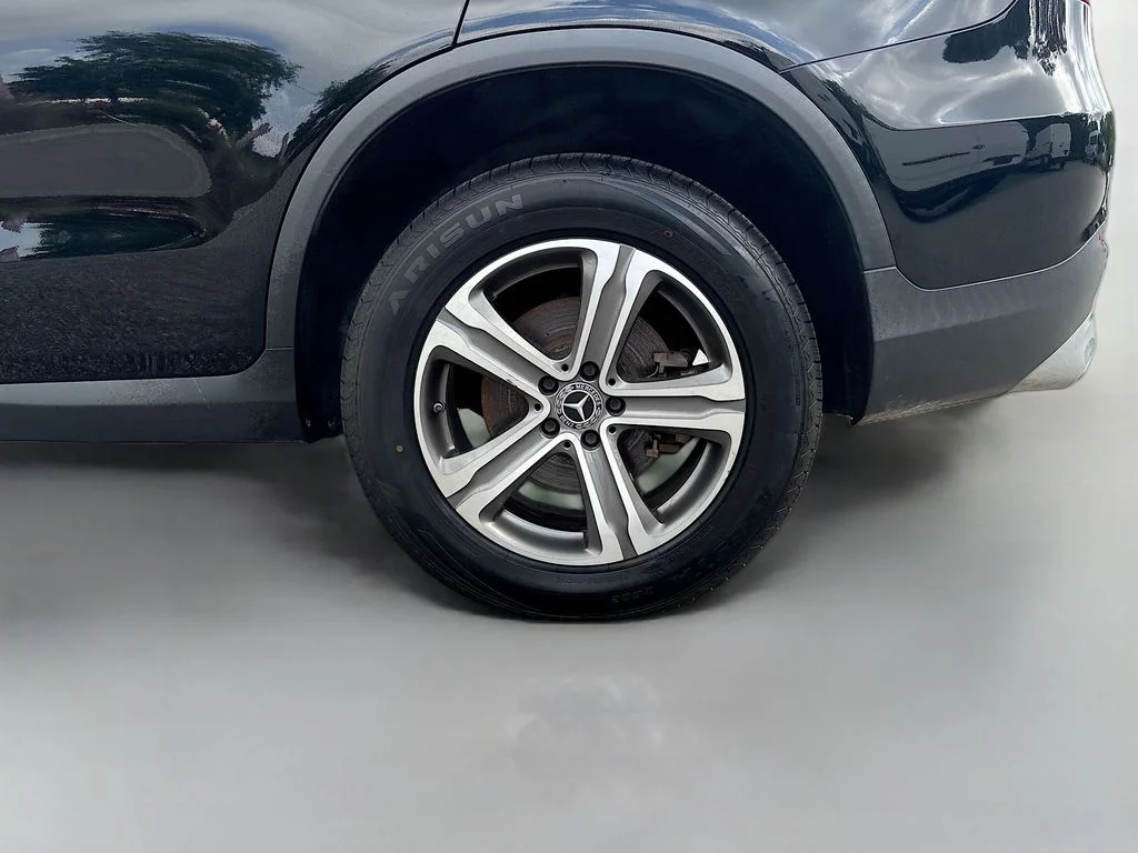 Used 2018 Black Mercedes-Benz GLC 300 image 12