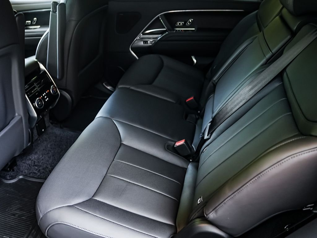 New 2026 Santorini Black Land Rover SE image 27