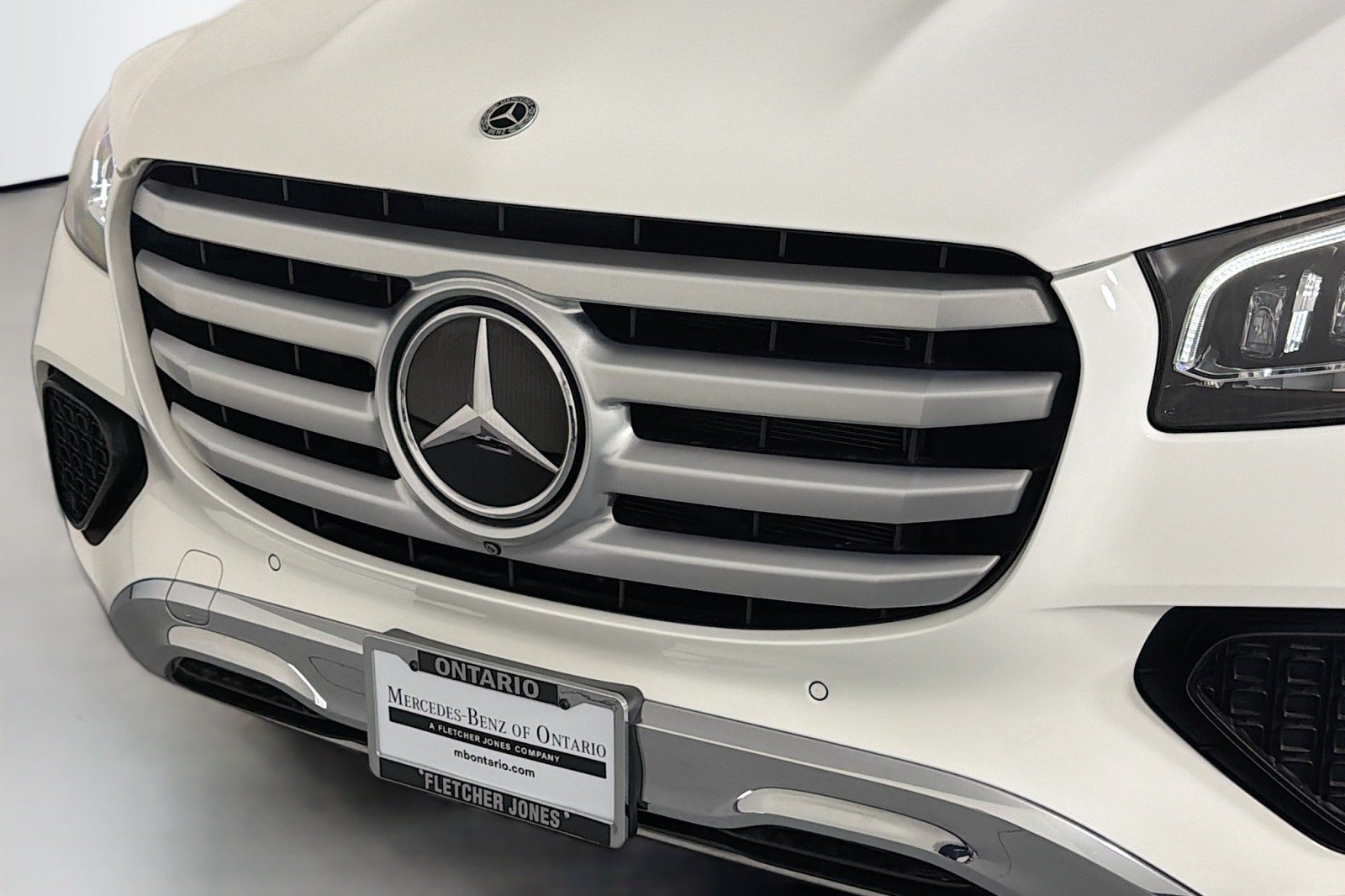 Certified Used 2024 Polar White Mercedes-Benz 450 image 15