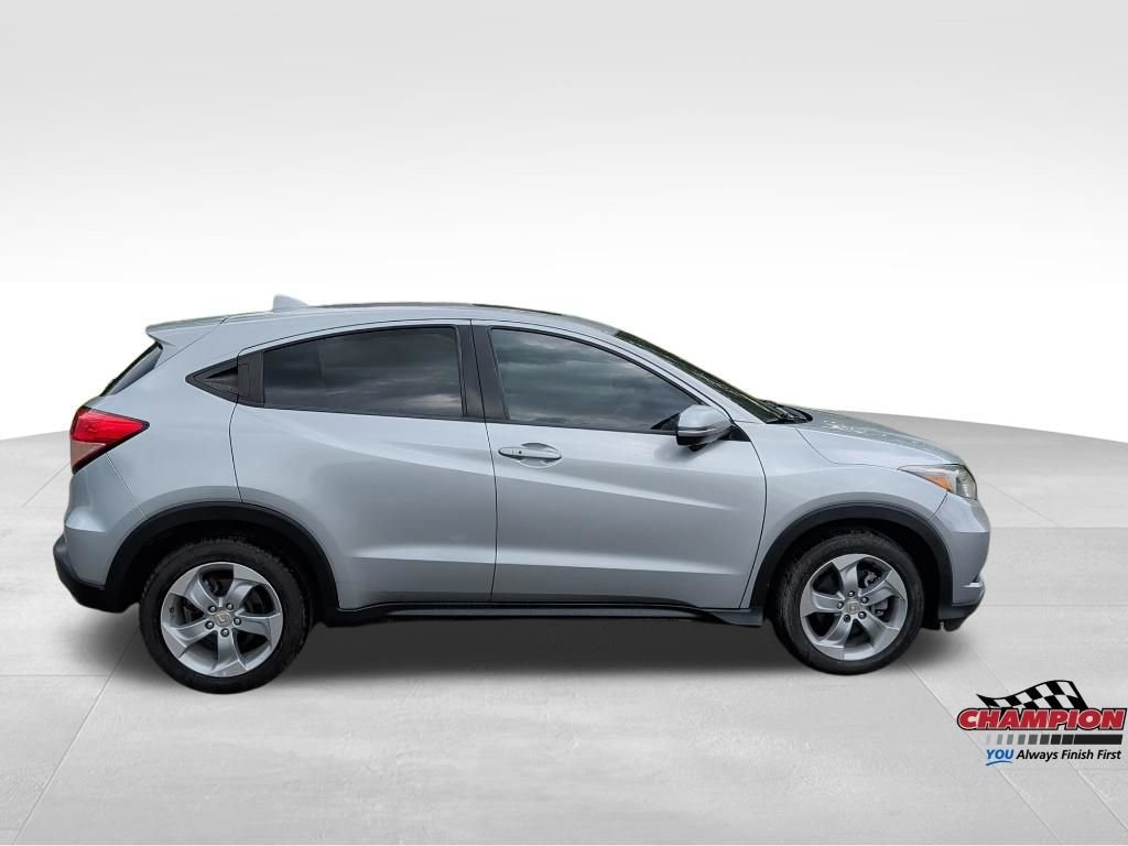 Used 2017  Honda EX image 5
