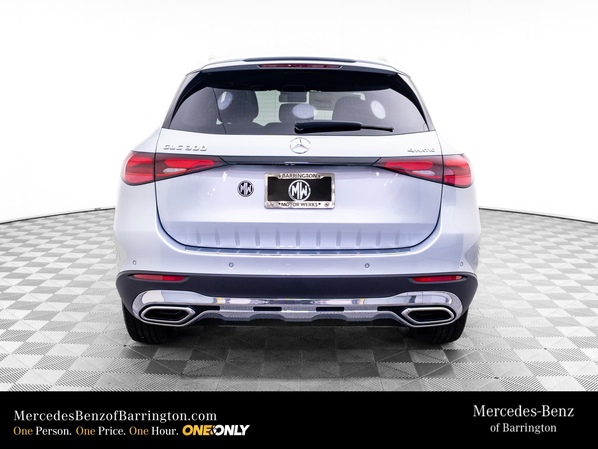 New 2026 Cirrus Silver Metallic Mercedes-Benz GLC 300 image 4