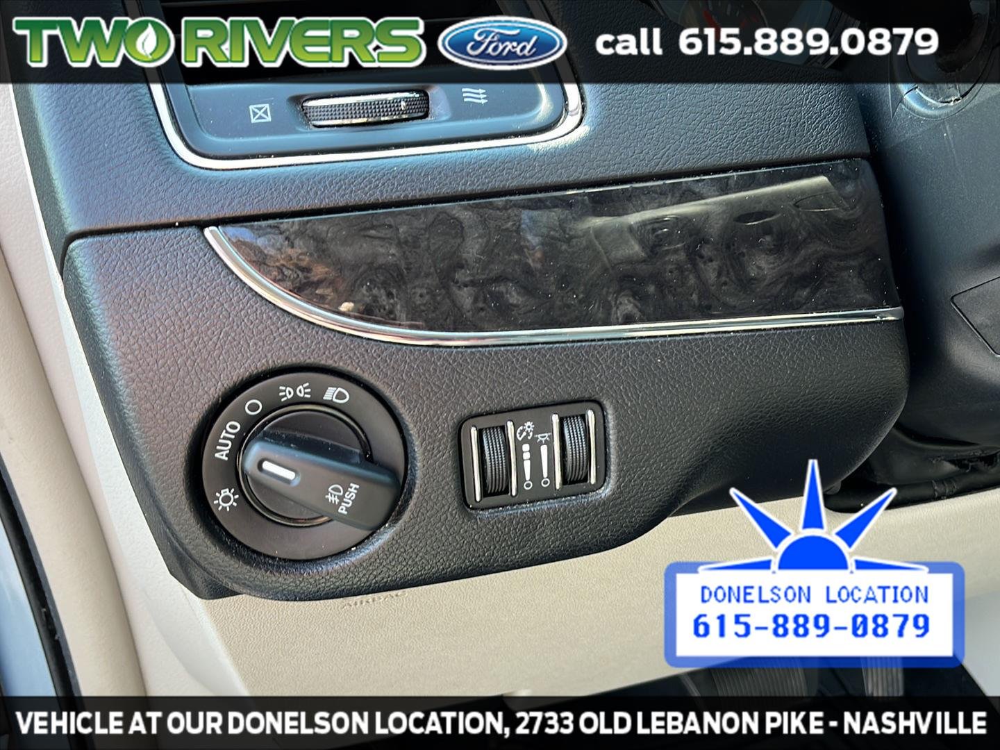 Used 2013 Crystal Blue Pearlcoat Chrysler Touring image 17