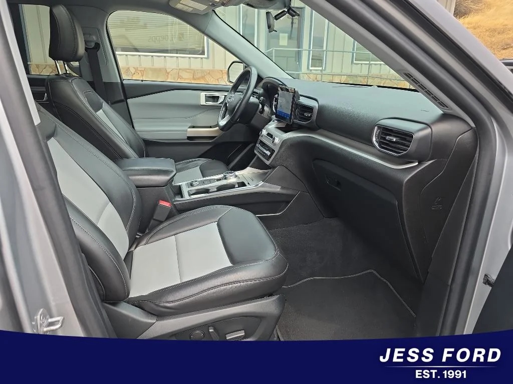 2022 Ford Explorer XLT - Photo 12