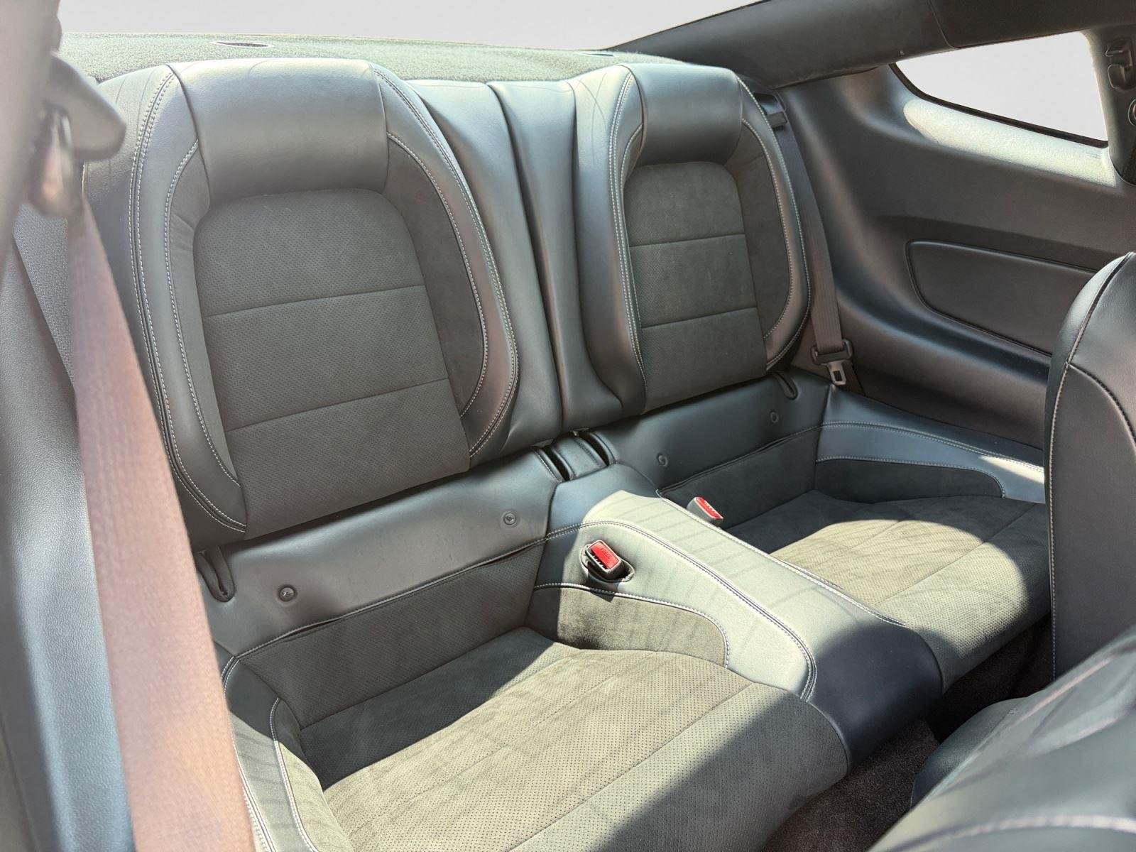 2016 Ford Mustang Shelby GT350 - Photo 18