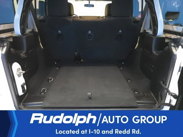 Used 2021 Bright White Clearcoat Jeep Unlimited Rubicon image 25