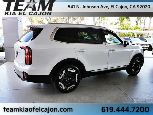 Certified Used 2024 White Kia EX FWD image 8