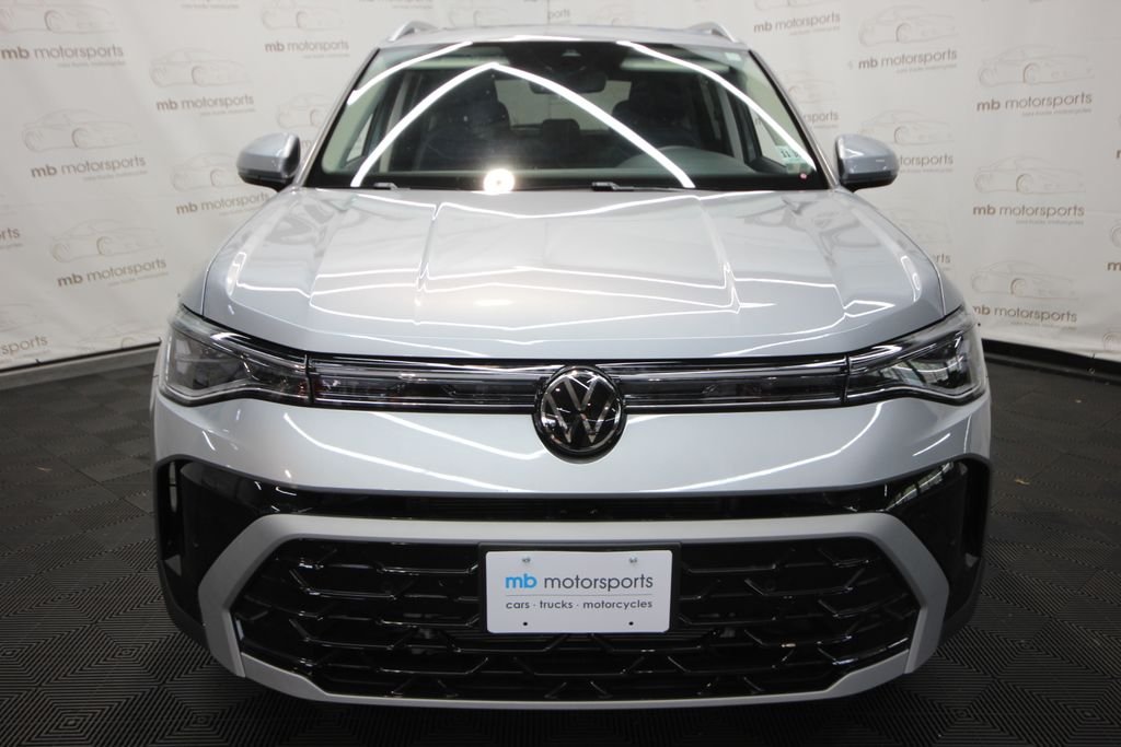 2025 Volkswagen Taos SEL - Photo 14