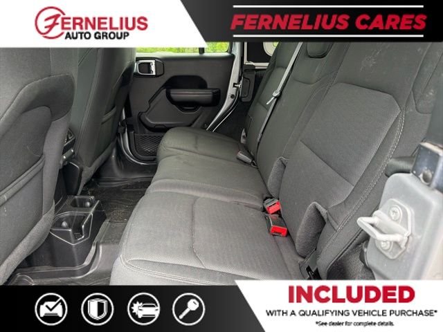 Used 2020 Silver Jeep Unlimited Willys image 8