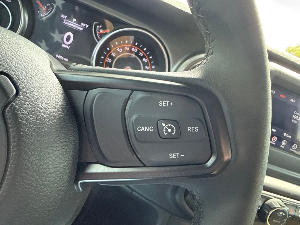 Used 2023 White Jeep Sport S image 26