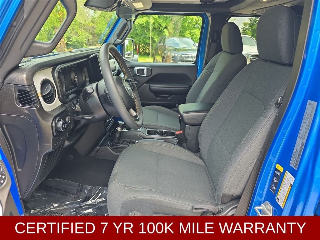 Used 2024 Blue Jeep Sport S image 17