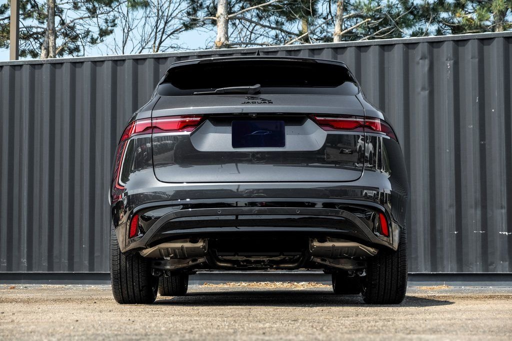 2026 Jaguar F-Pace R-Dynamic S - Photo 8