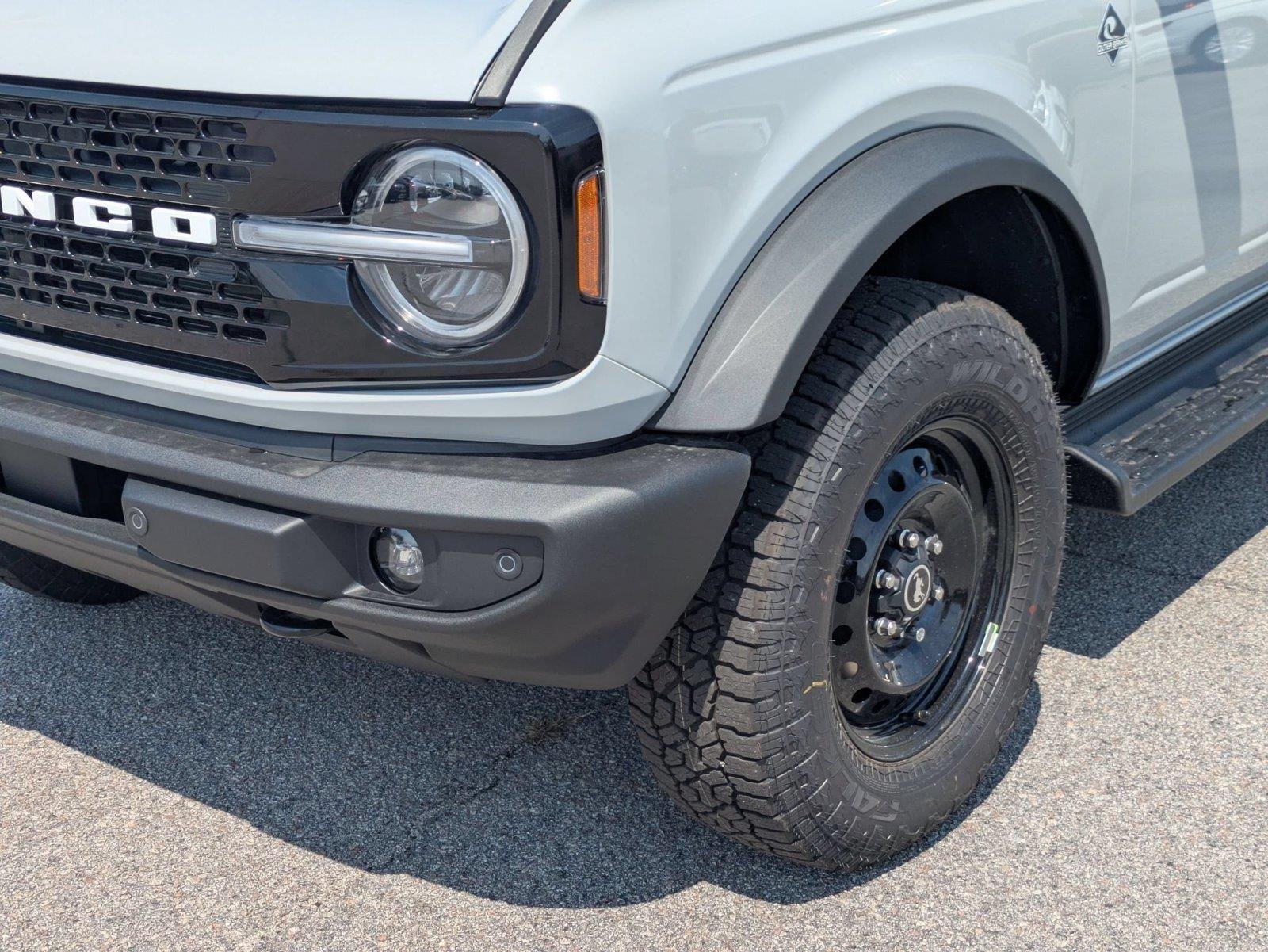 New 2026 Avalanche Gray Ford Outer Banks® image 9