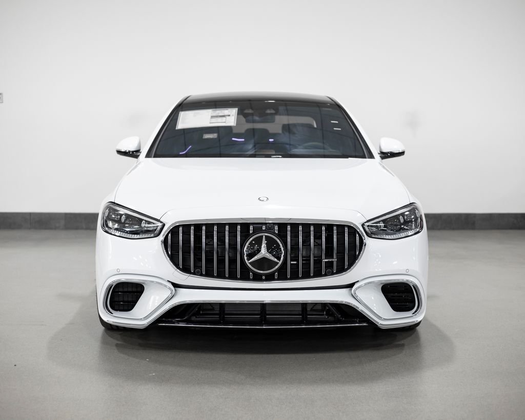 New 2026 MANUFAKTUR Moonlight White Metallic Mercedes-Benz S 63 E AMG® image 2