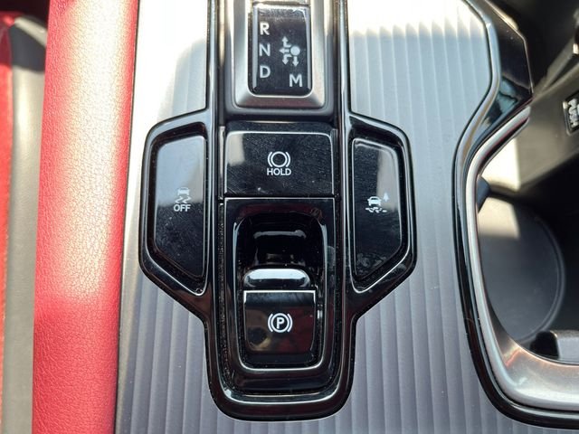Used 2024 White Lexus 500h F SPORT Performance image 27