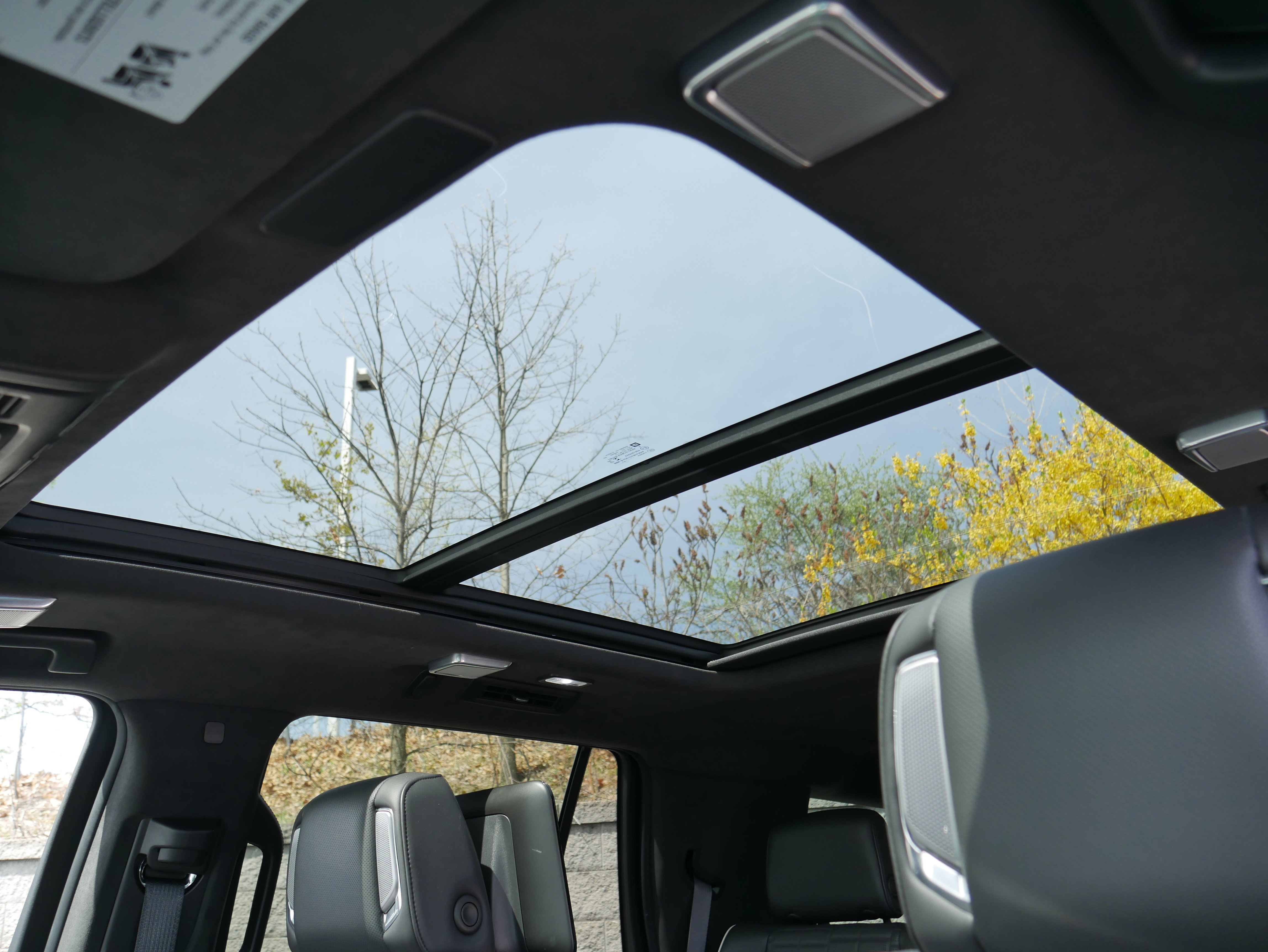 Used 2021 Black Raven Cadillac Premium Luxury Platinum image 23