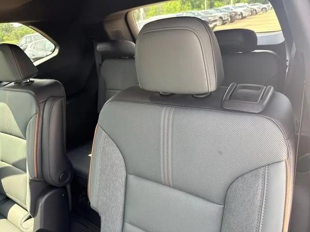 2026 GMC Acadia AT4 - Photo 48