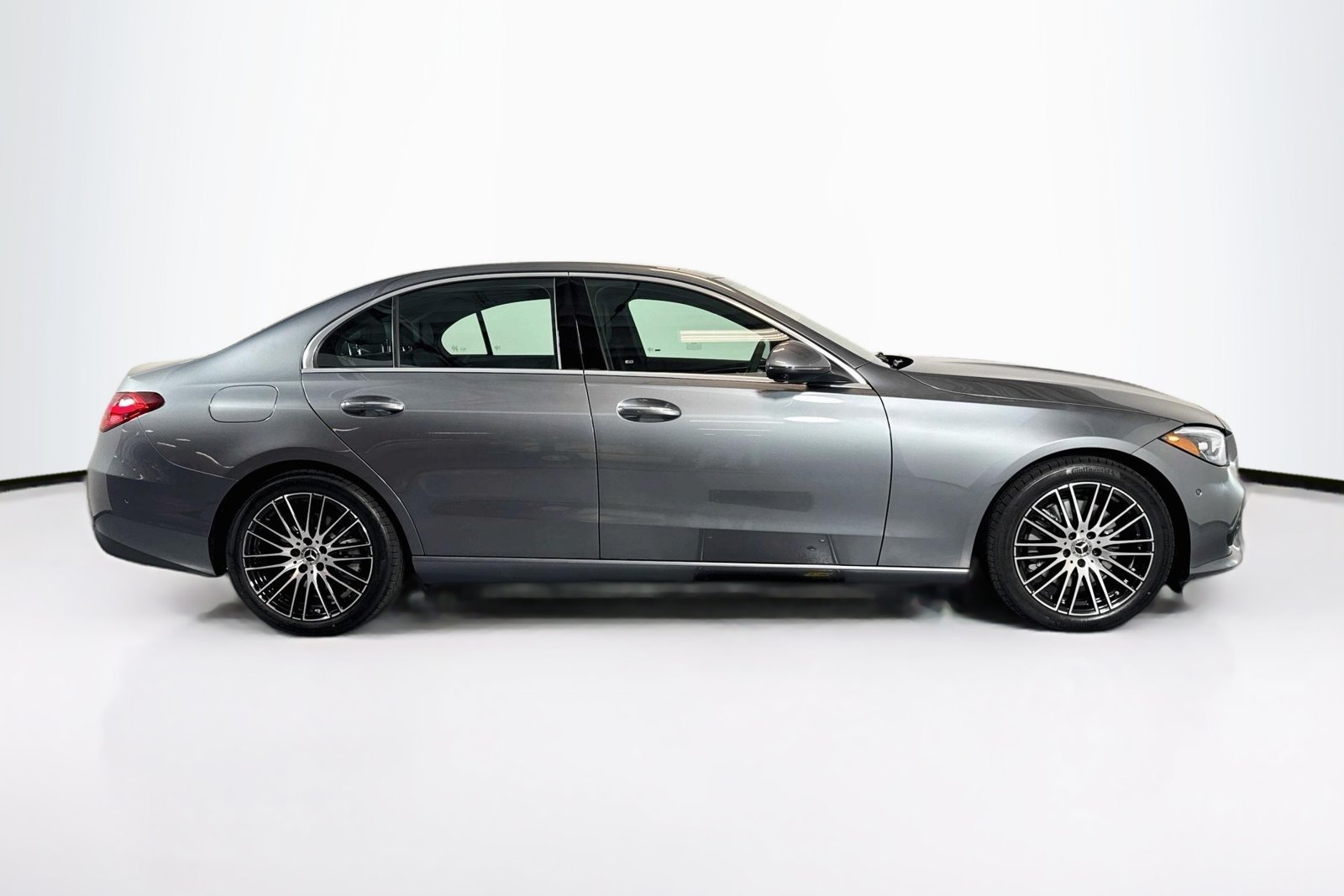 New 2026 Selenite Grey Metallic Mercedes-Benz C 300 image 4