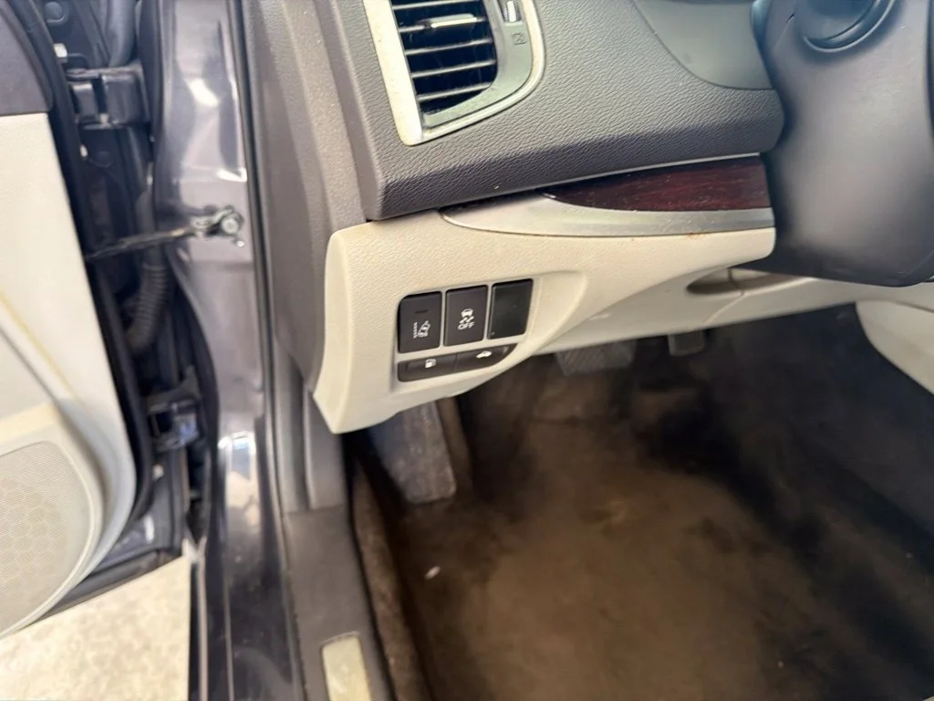 Used 2015 Black Acura Tech image 15