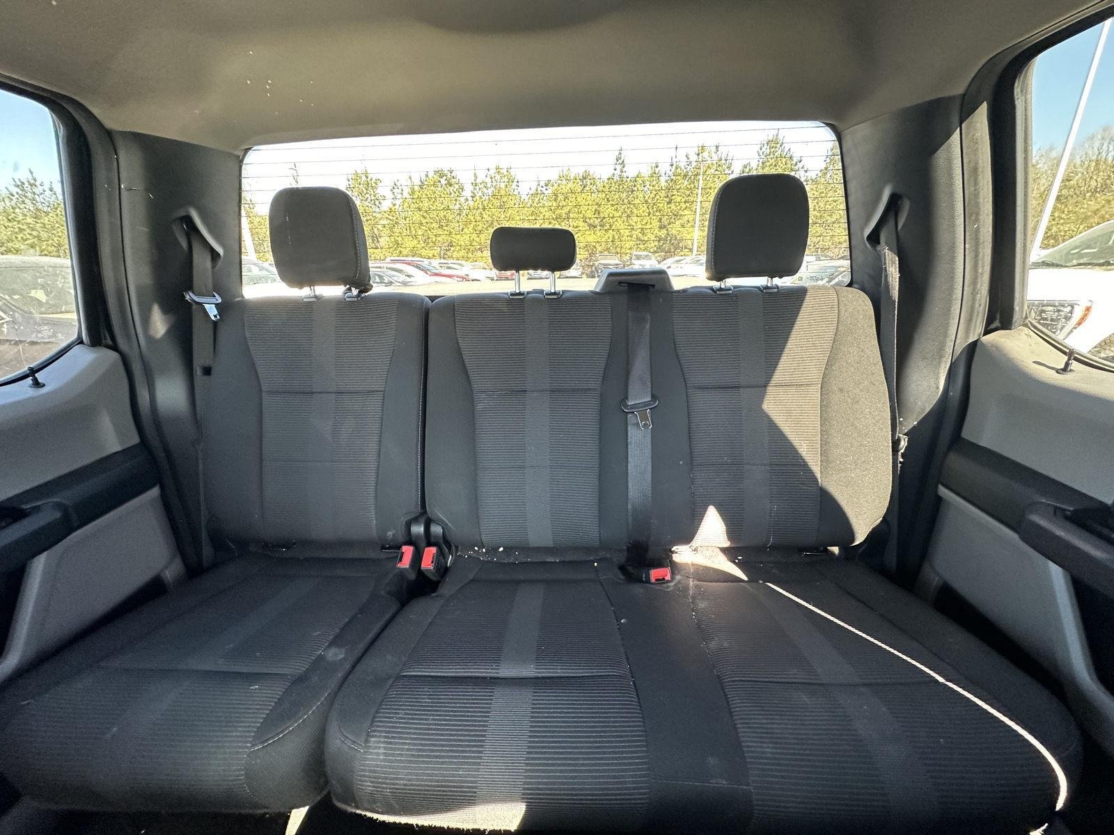 2025 Toyota RAV4 XSE - Photo 64