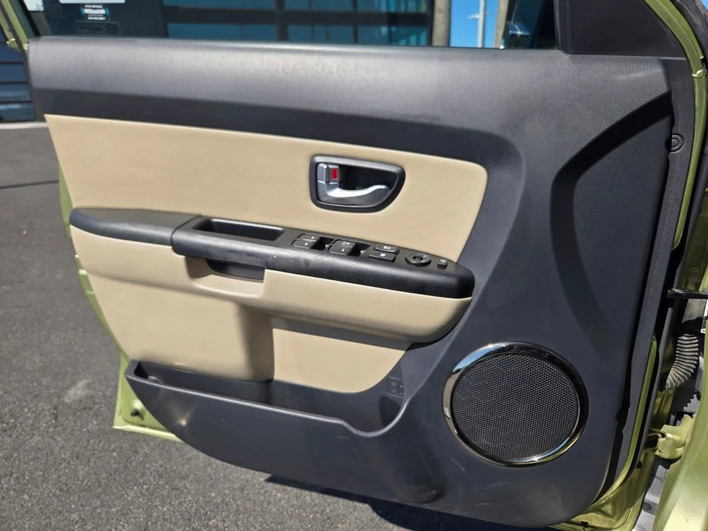 Used 2013 Green Kia Exclaim image 15