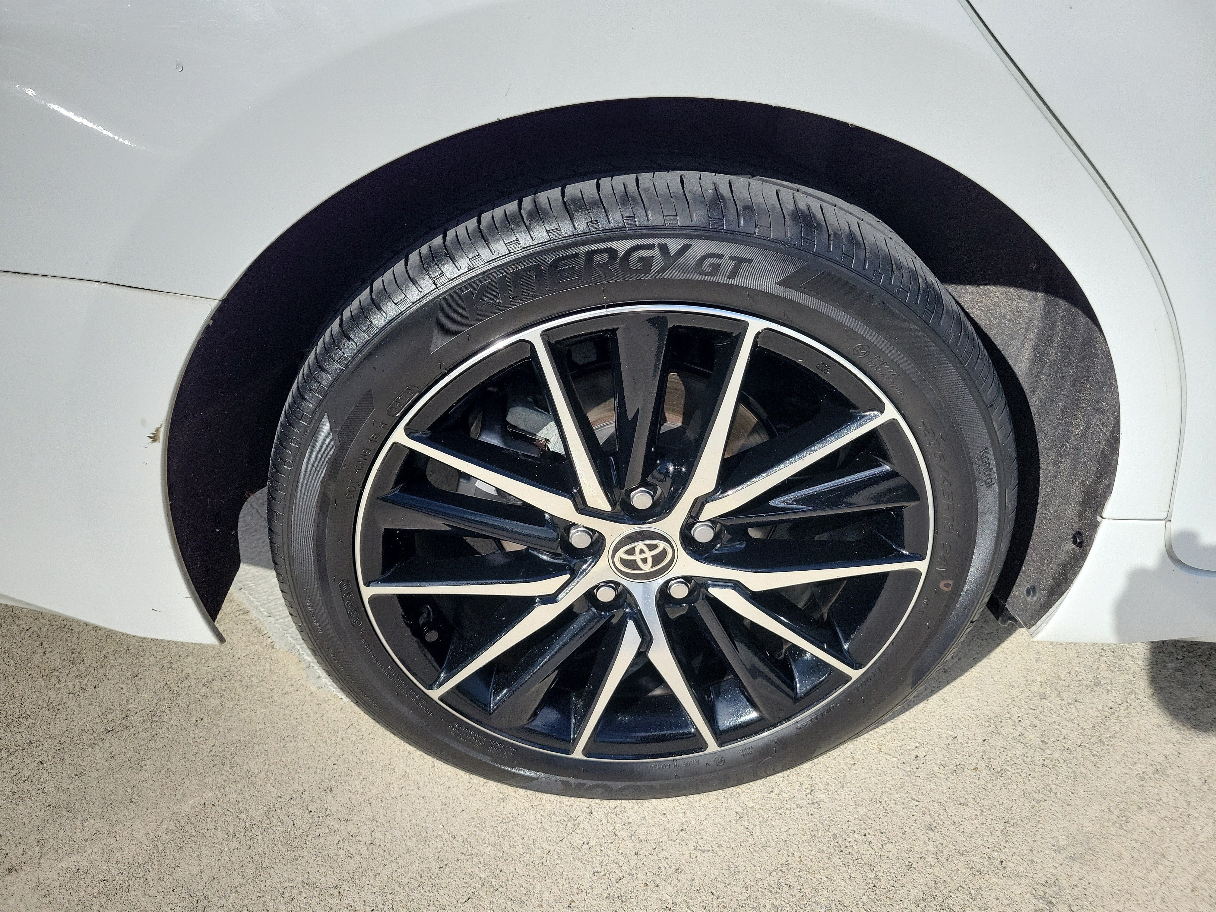Certified Used 2024 Ice Toyota SE image 8