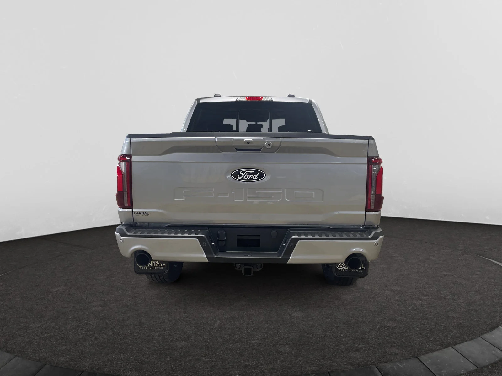 New 2026 Iconic Silver Metallic Ford Lariat image 4