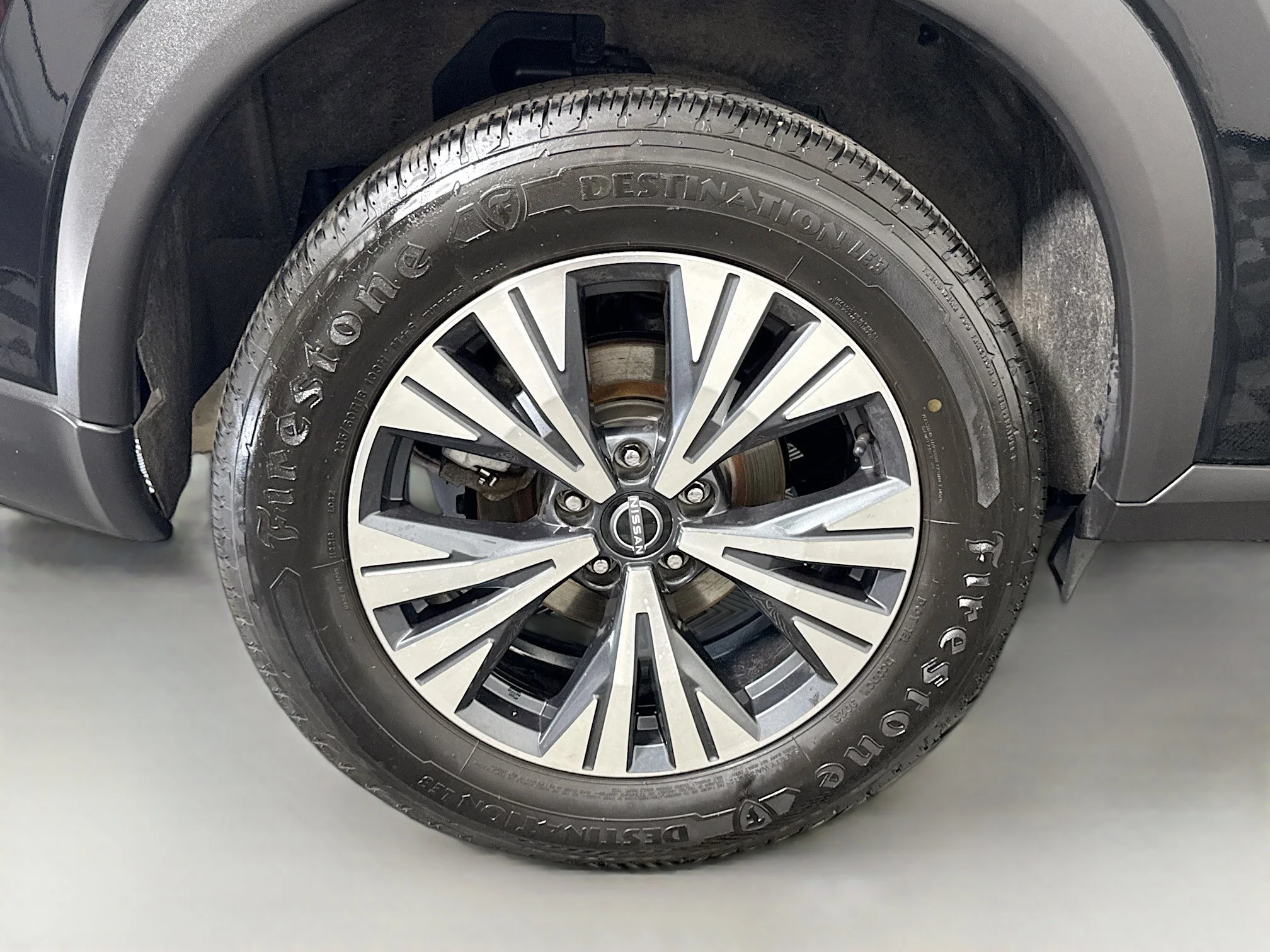 Used 2022 Super Black Nissan SV image 29