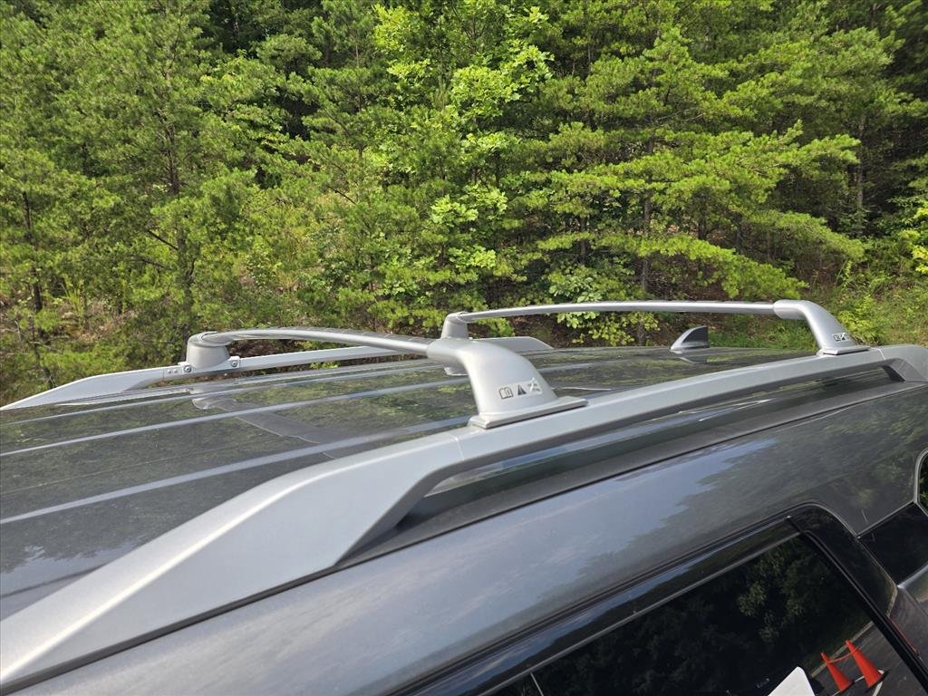 Used 2022 Gray Nissan SL image 10