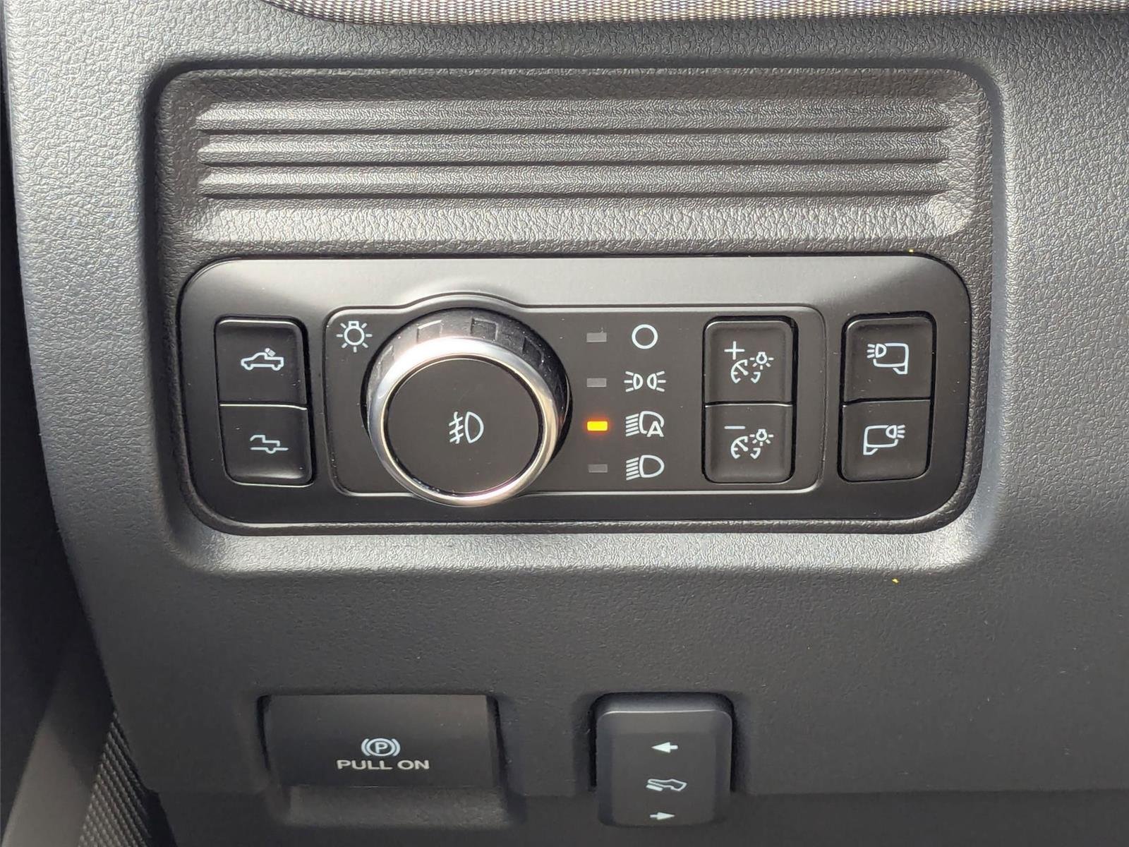 2026 Ford F-250 Super Duty Platinum - Photo 18