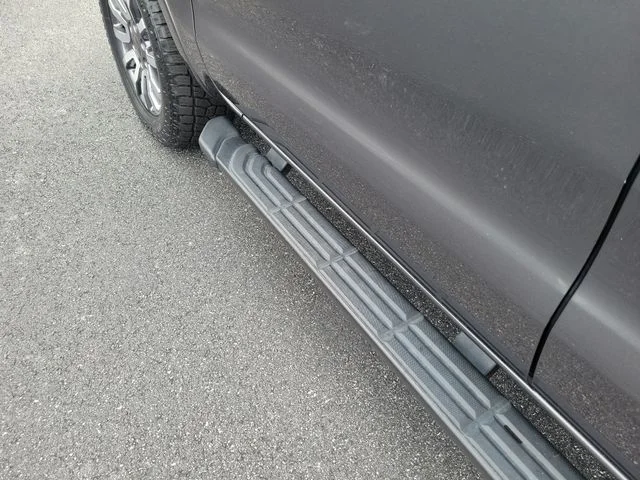 Used 2019 Magnetic Metallic Ford XLT image 10