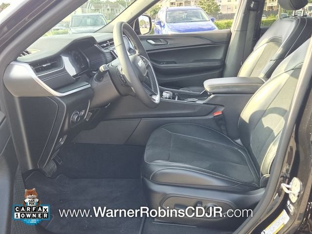 Used 2025 Black Jeep Altitude X image 5