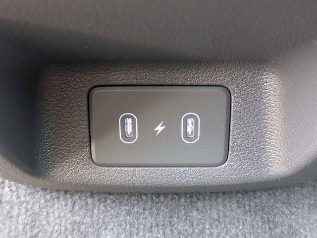 New 2026 Silver Hyundai SEL Sport image 13
