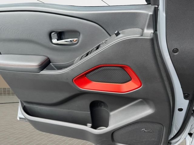 Used 2024 Gray Nissan PRO-X image 22