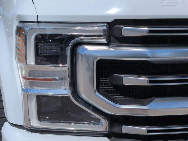 Used 2022 Oxford White Ford Lariat image 9